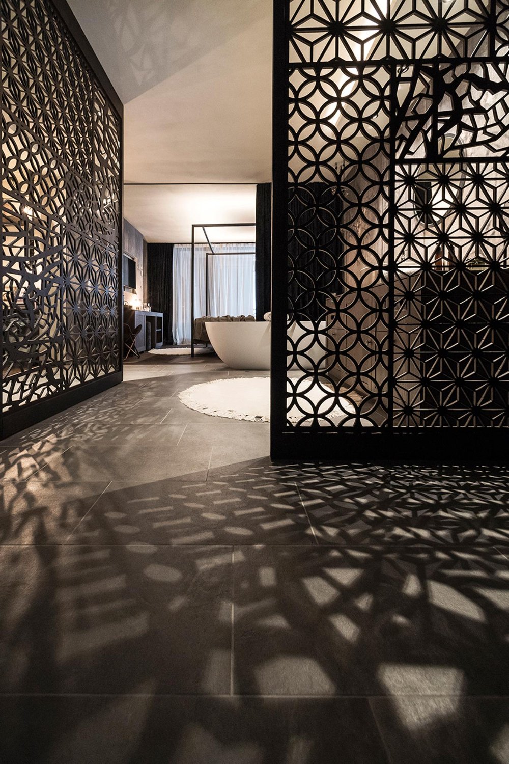 Luz natural na arquitetura: quando o tempo desenha os ambientes